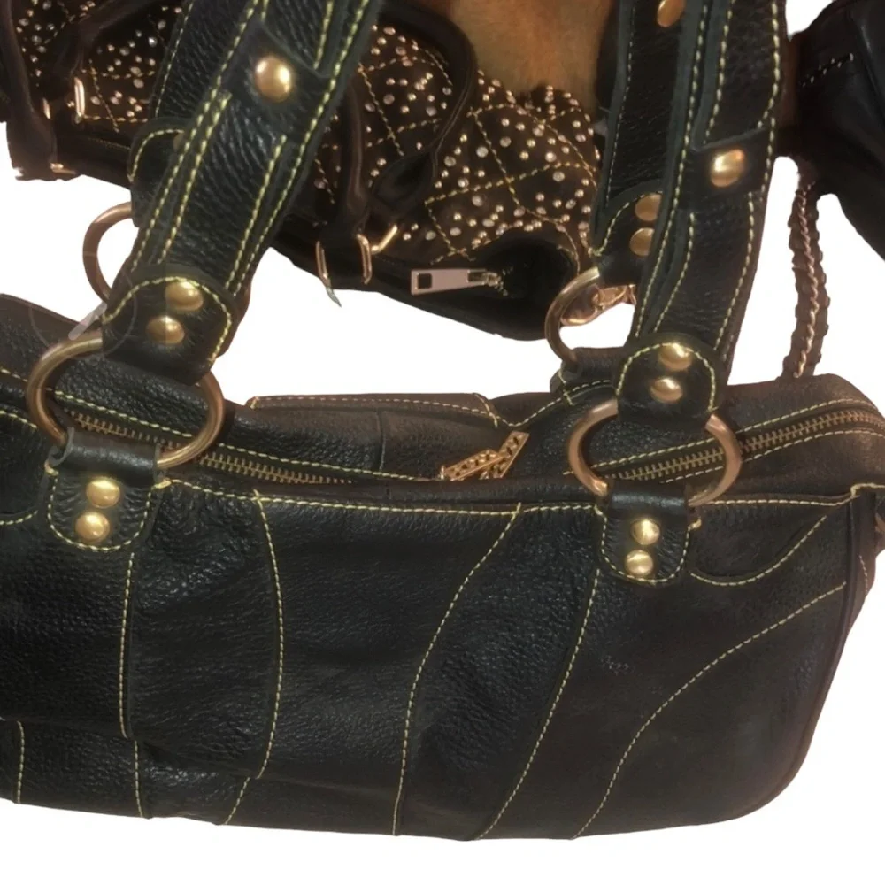Maxx New York size medium large black leather brass detail perfect lining
